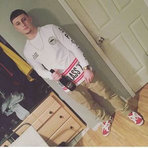 Meet your Posher, Dominic