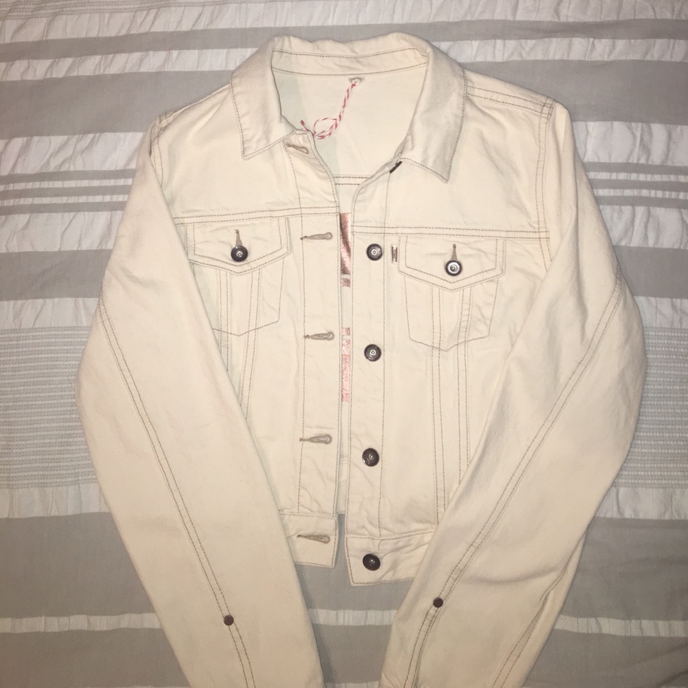 TOMS jean jacket!😇