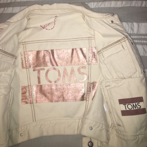 TOMS jean jacket!😇 - Picture 3 of 3