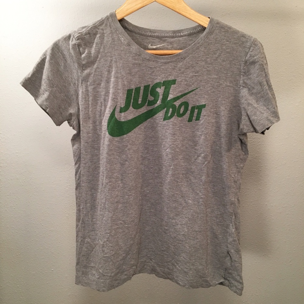 NIKE Slim Fit Tshirt