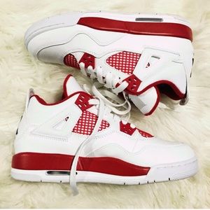 Jordan 4's