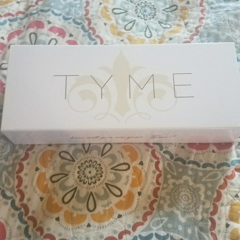Tyme straightening/curling iron.