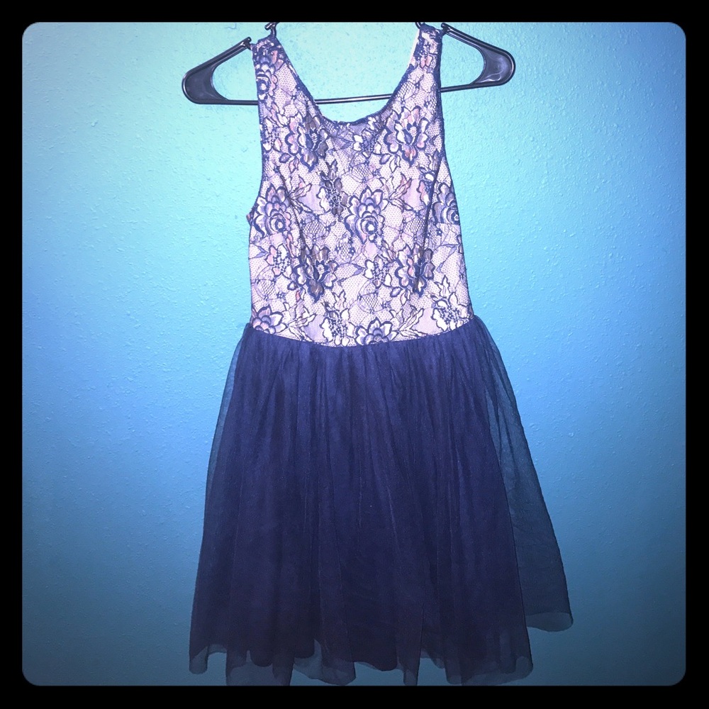 Dress only worn once!