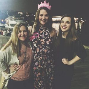 Meet your Posher, Lauren