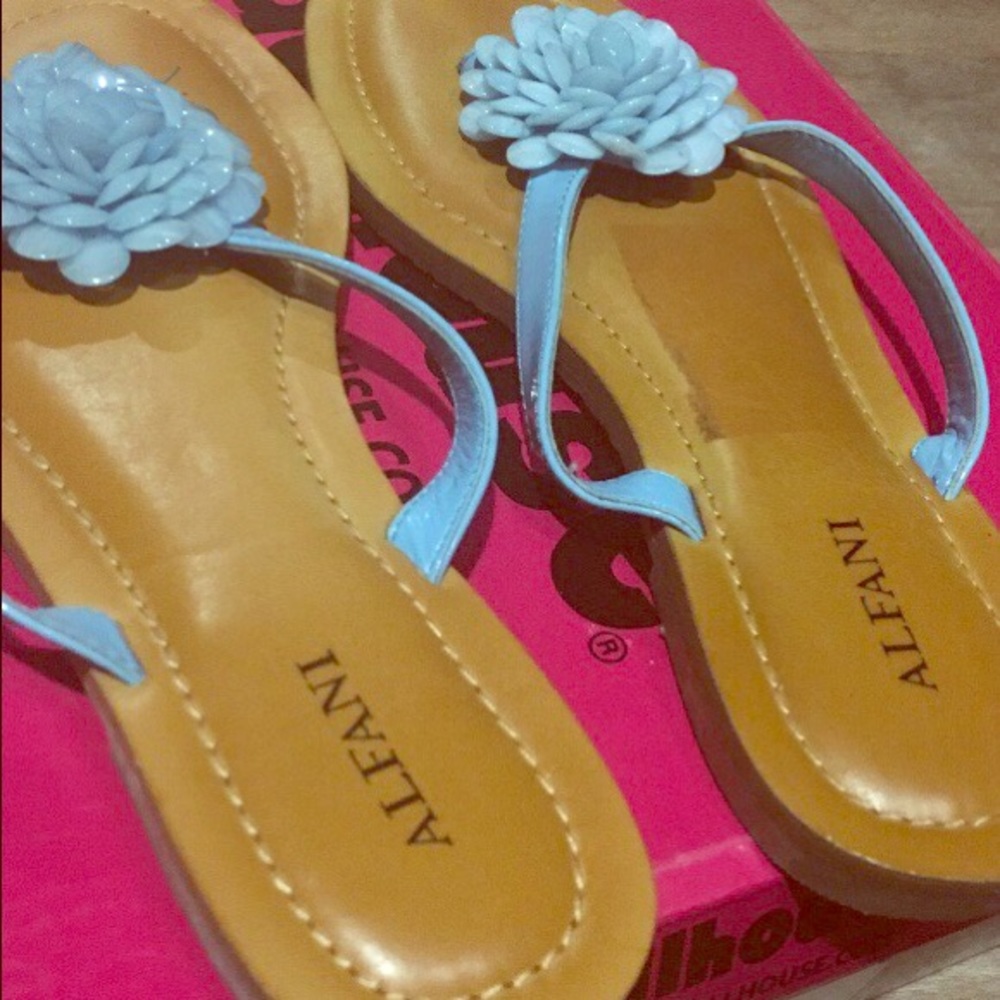 Light blue flower sandals