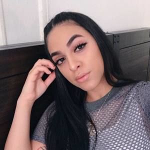 Meet your Posher, Mally