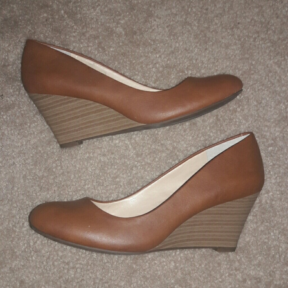 🌸NEW🌸 Jessica Simpson Brown Leather Wedge Heels