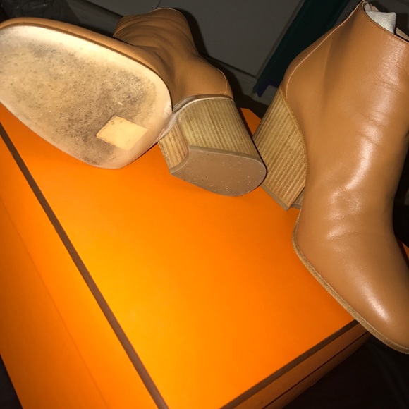 Ankle_Boots_&_Booties