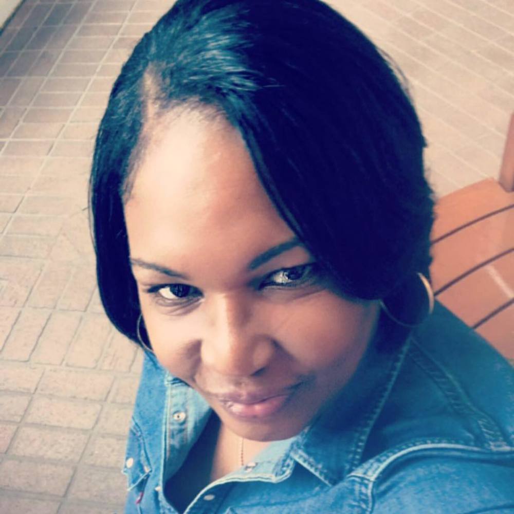 Meet your Posher, Pamela