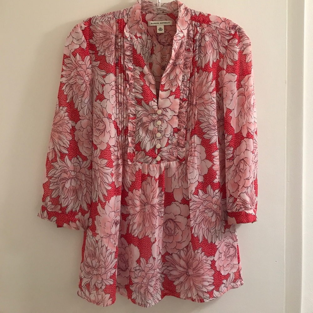 {Banana Republic} Pink floral shirt