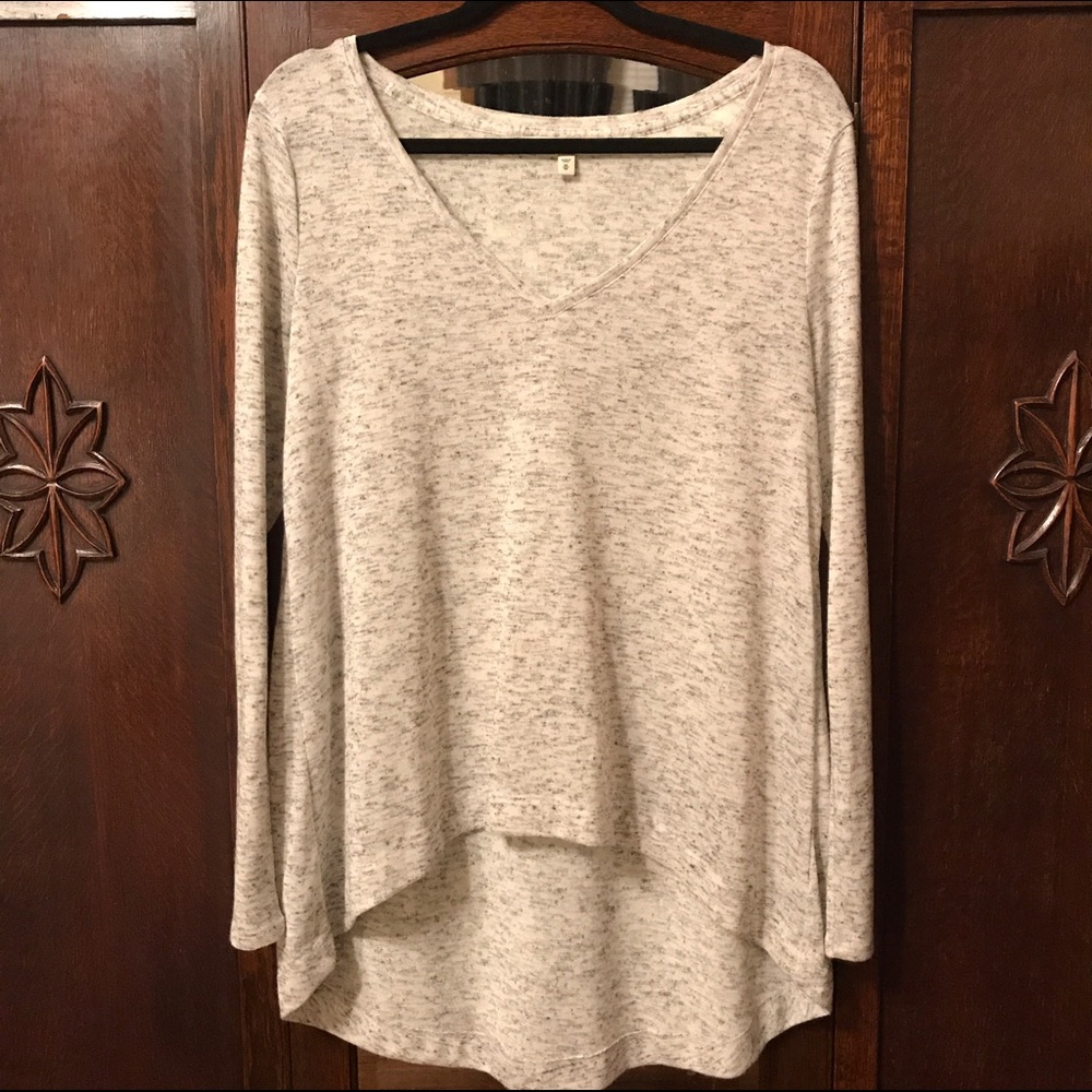 Lightweight Express heather grey top, size M
