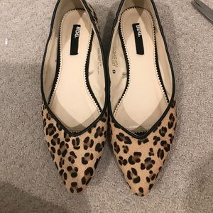 Cheetah print pointy flats!