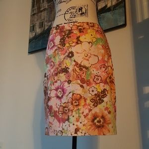 Flowery autumn pencil skirt. Sz 6 -J.crew