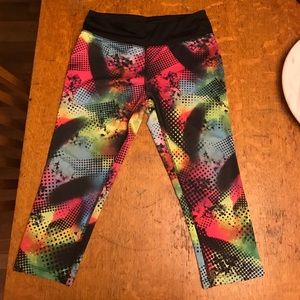 Hard Candy Sport Capri Leggings Small (3/5)