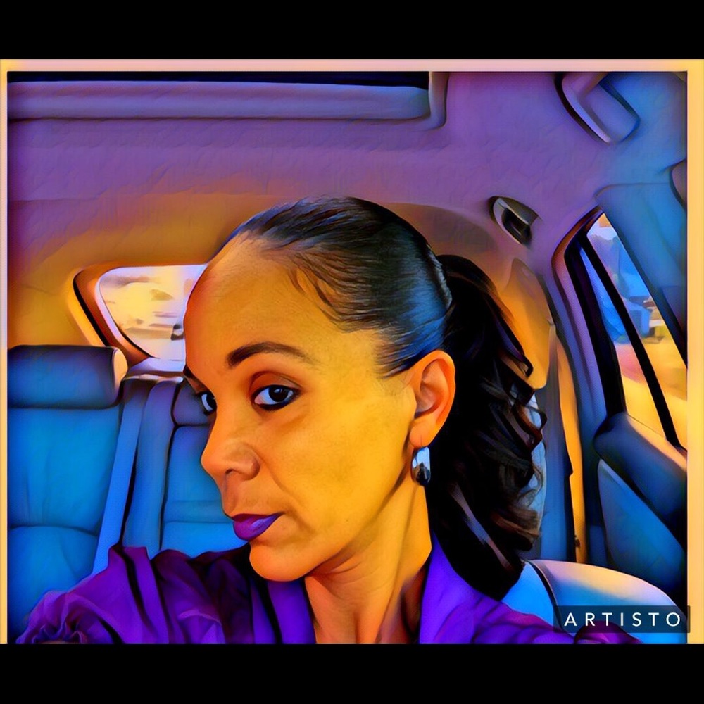 Meet your Posher, Michele