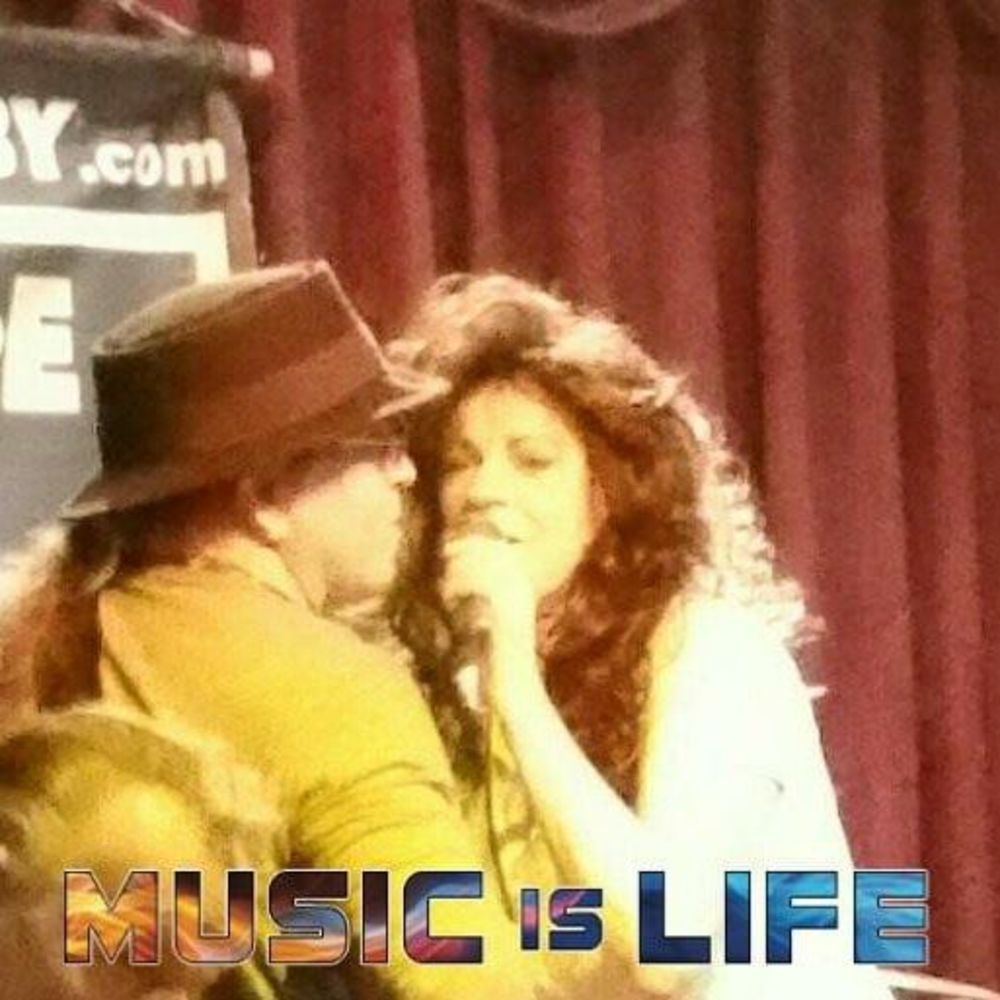 Meet your Posher, Christine