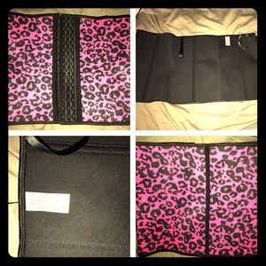 Large latex waist trainer!