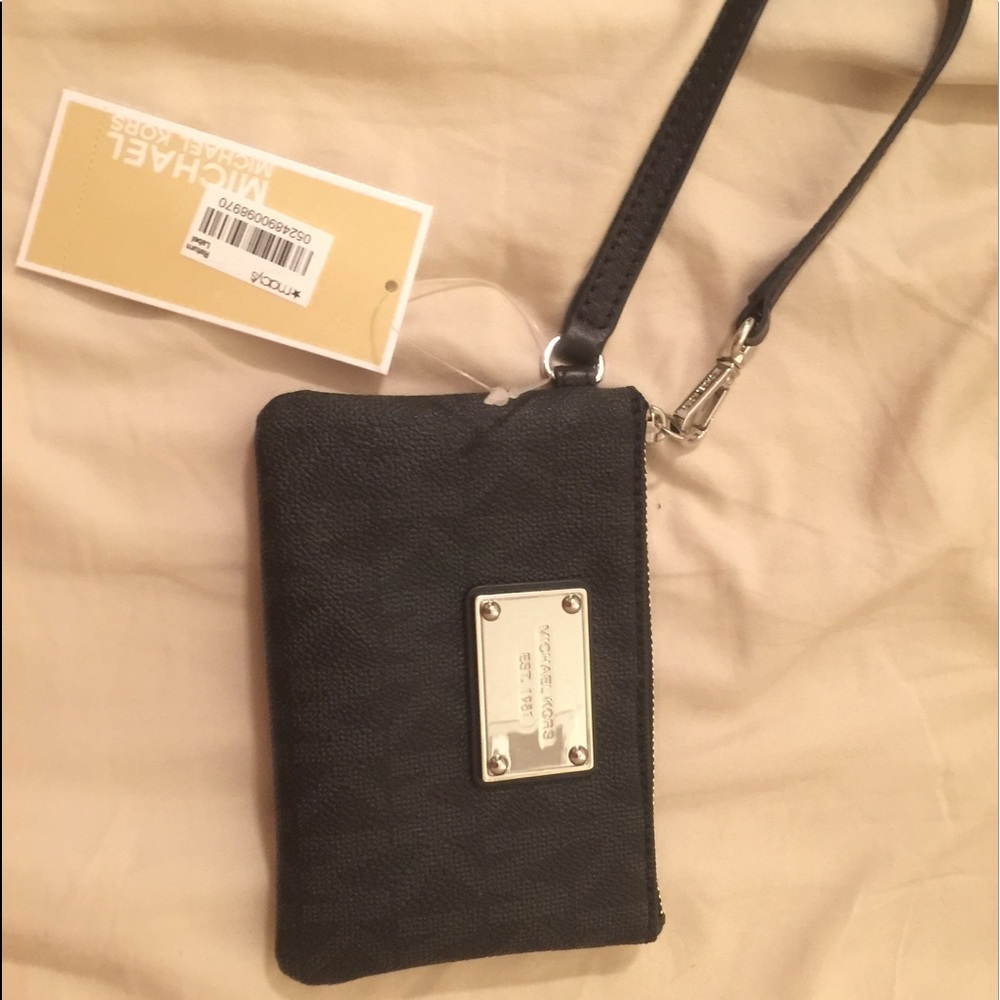 NWT Michael Kors Small Wristlet