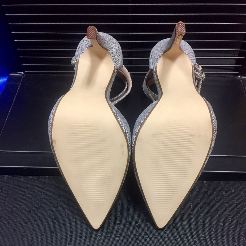 SOLD JUST-FAB T-Strap High Heel Stone Faux Leather - Picture 3 of 6