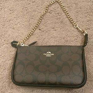 Coach mini bag. Very new just don't have tags