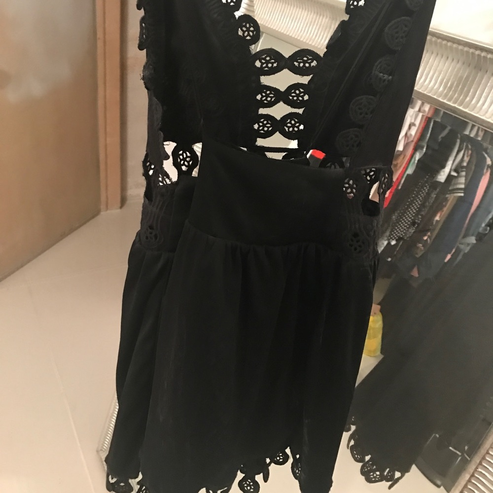 Fun & flirty LBD! - Picture 4 of 4