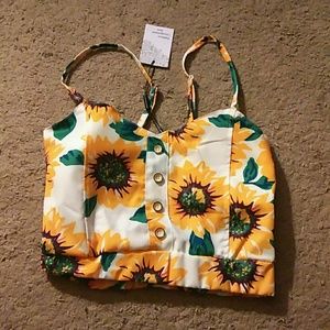 Cute sunflower crop top