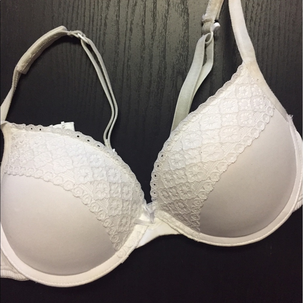 white lacey bra