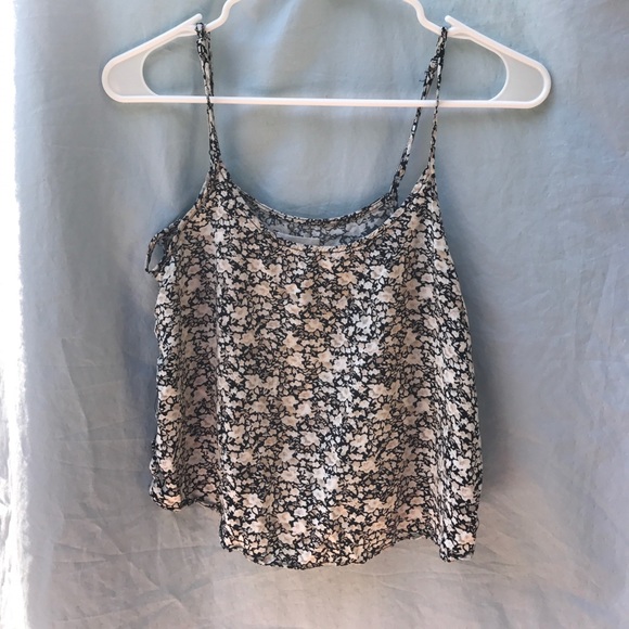 Floral tank - Picture 2 of 4