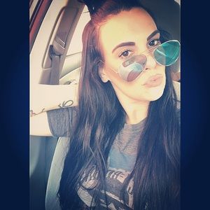 Meet your Posher, Shannon