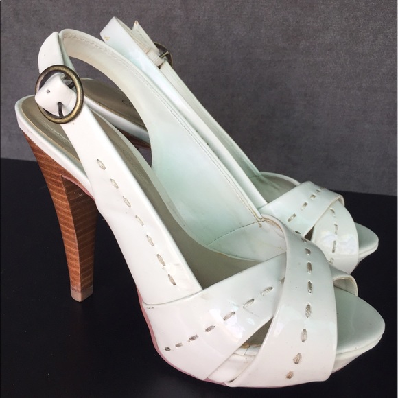SOLD!! Cathy Jean peep toe heels - Picture 2 of 3