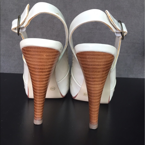 SOLD!! Cathy Jean peep toe heels - Picture 3 of 3