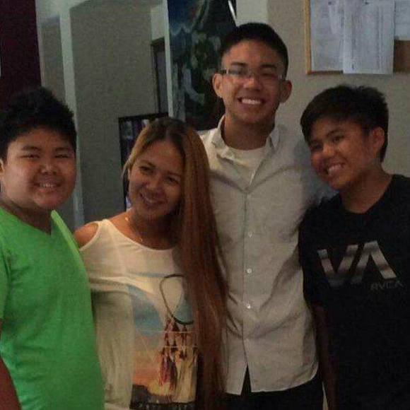 Meet your Posher, Sheila - Picture 1 of 1