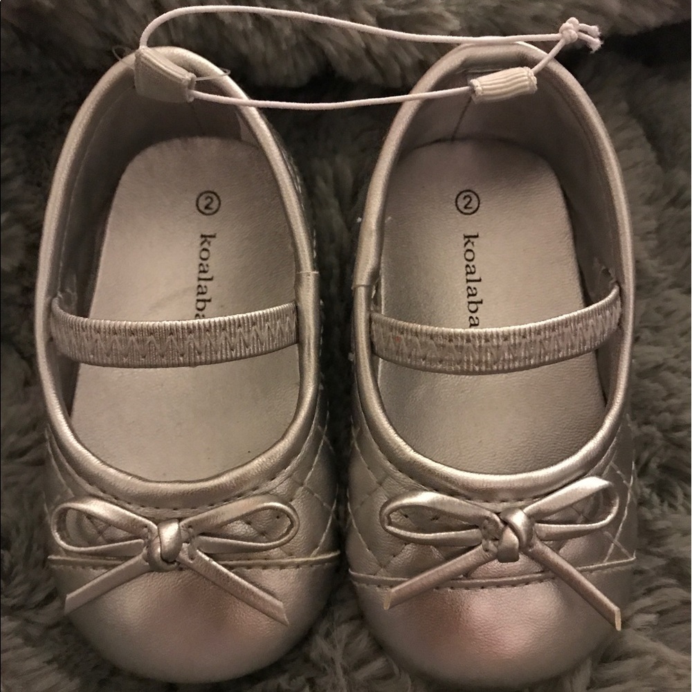 Soft sole baby flats size 2 brand new