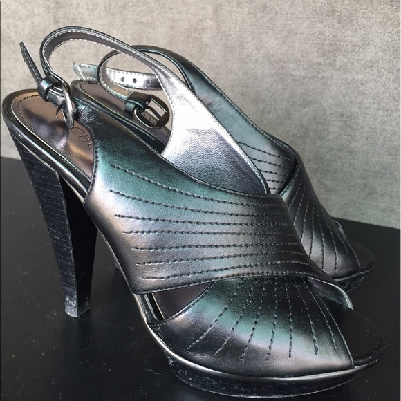 SOLD!! Cathy Jean peep toe heels - Picture 2 of 2