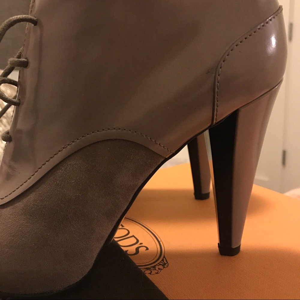 ❌ SOLD ❌ Tod's Heeled Boots. 🌹 - Picture 5 of 8