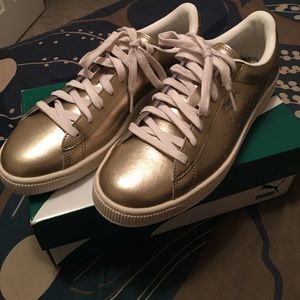Puma Basket Classic Citi Gold Metallic Sneakers