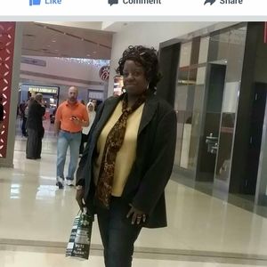 Meet your Posher, Carolyn