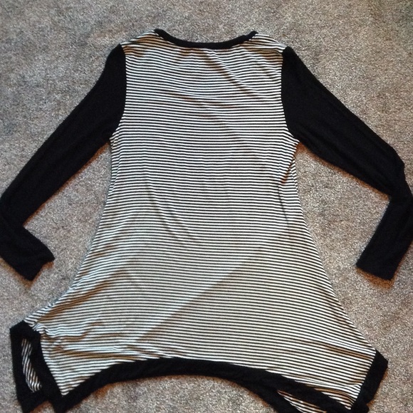 Philosophy top - Picture 3 of 3