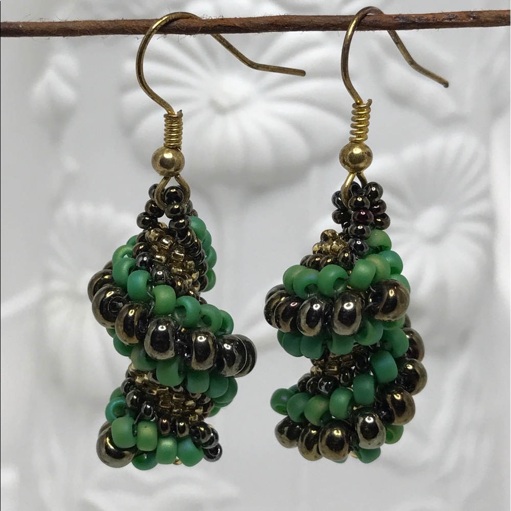 Beaded Necklace Set - Picture 3 of 5