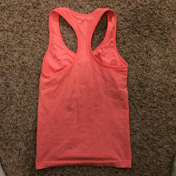 Forever 21 athletic dri fit tank top - Picture 3 of 3