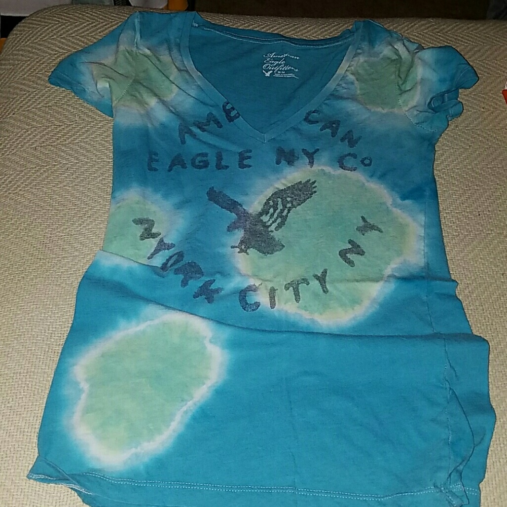 American Eagle blue and green tye die tshirt