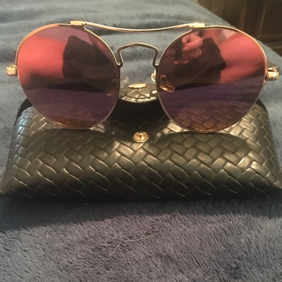 H&M sunglasses - Picture 2 of 2