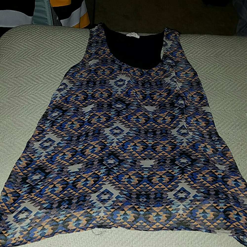 ONE clothing shear tank with triangle detail