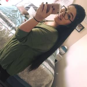 Meet your Posher, Raeanna