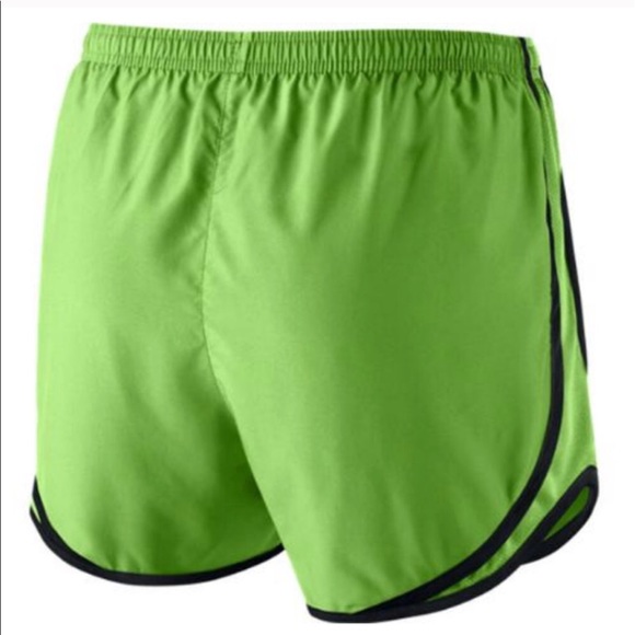 Women's Nike® Tempo shorts - Picture 2 of 4
