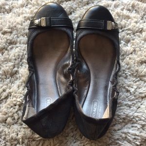 Coach flats