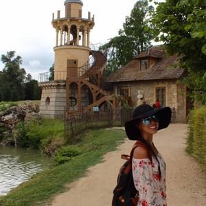 Meet your Posher, Vivian