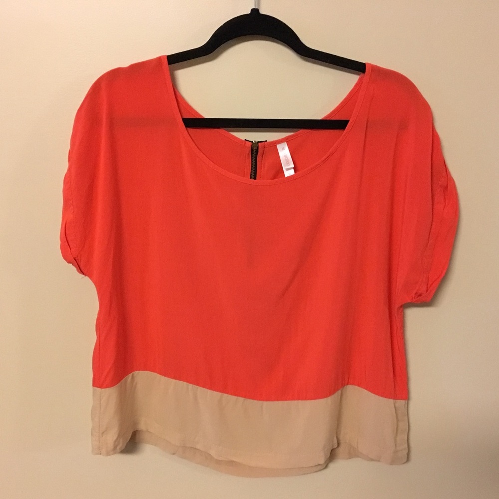 Color Block Crop Top