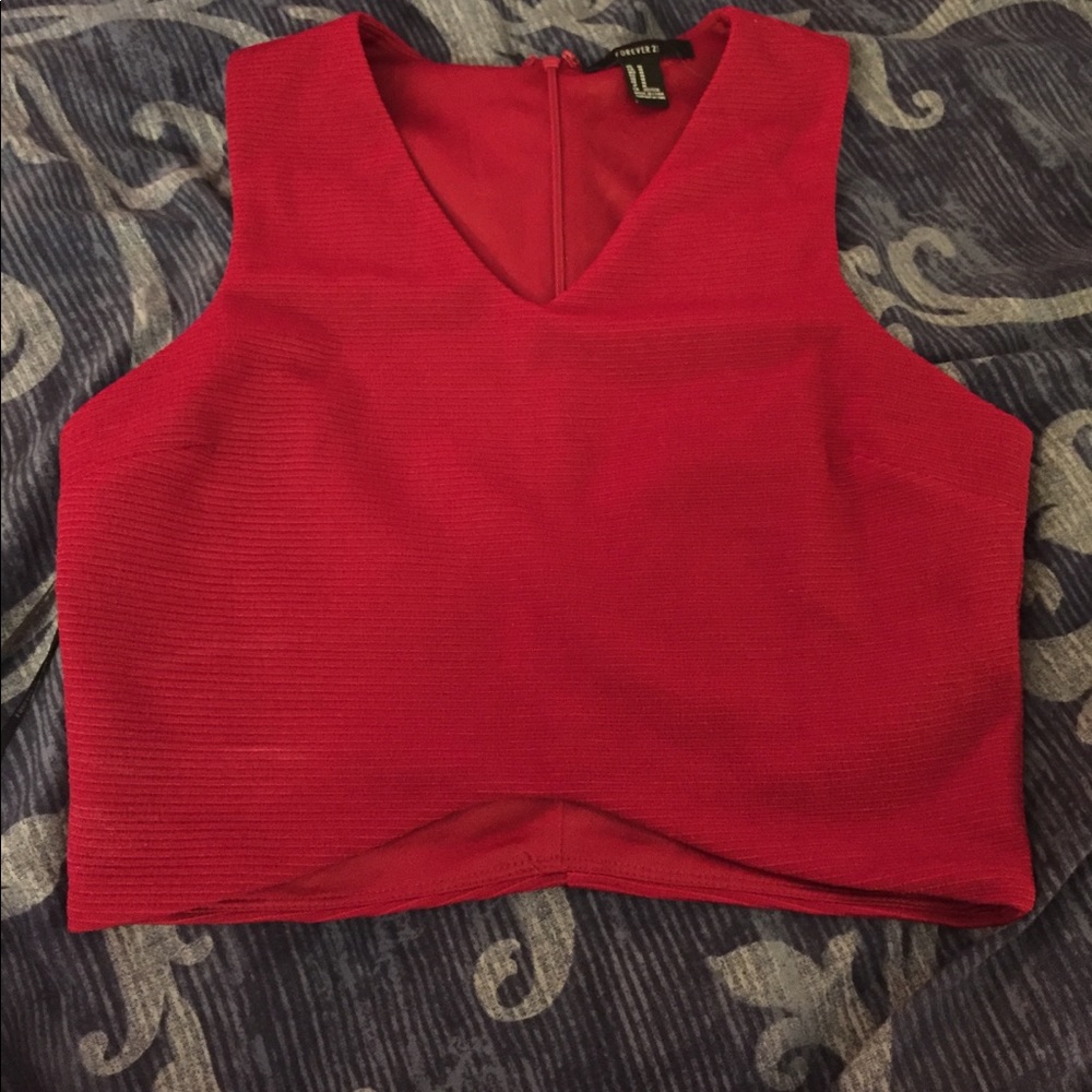 Crop top