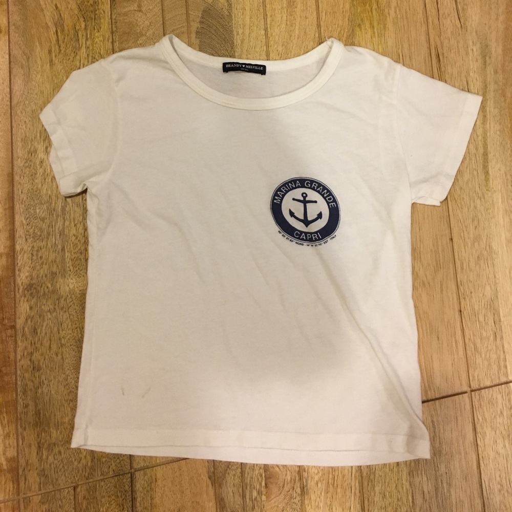 Marina Brandy Melville tshirt